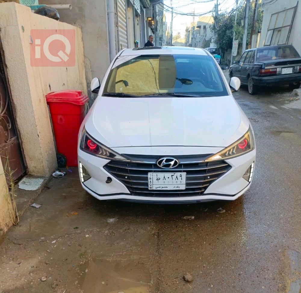 هیوندای ئەلەنترا